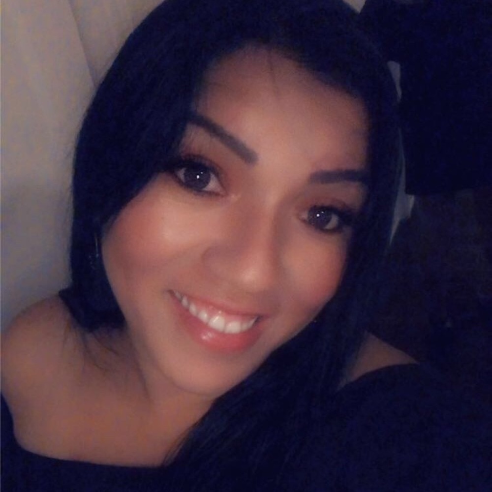 Meet your Posher, Angela